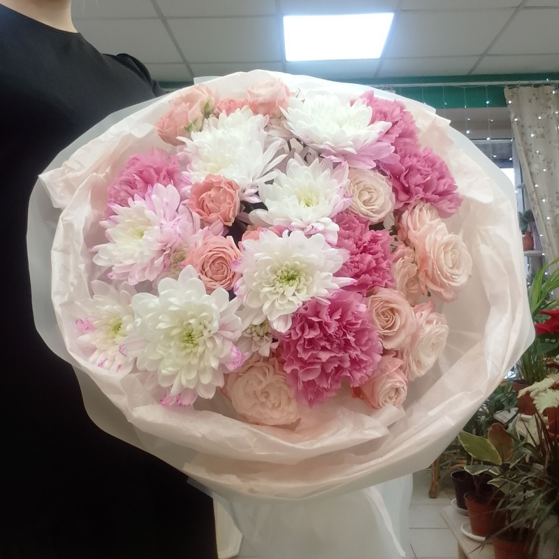 Д-38а Букет из Хризантем, диантусов и роз