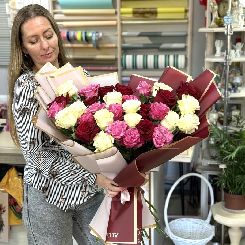 Р-100 Букет из 33 роз 60 см.