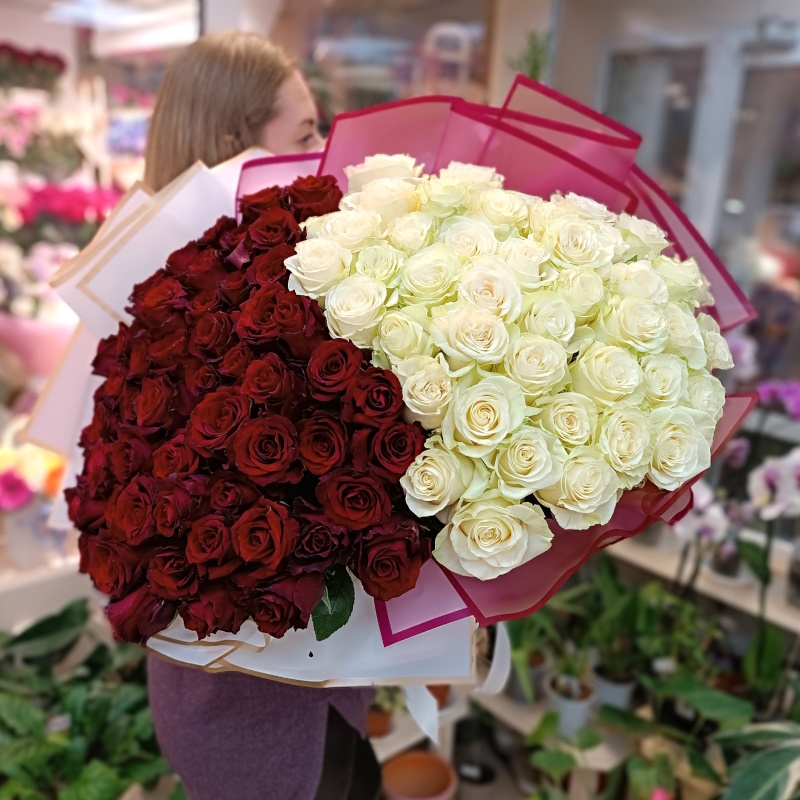 Р-325а Букет из 101 розы Эквадора 60см