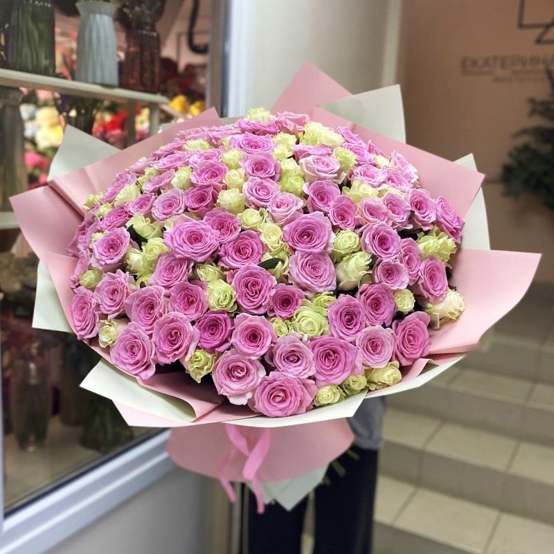 Р-450 Букет из 121 розы 70см.